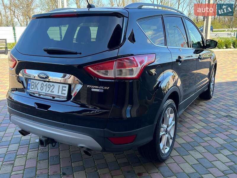 Внедорожник / Кроссовер Ford Escape 2015 в Ровно