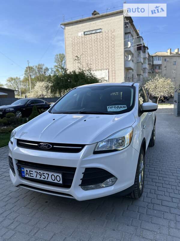 Внедорожник / Кроссовер Ford Escape 2015 в Тернополе