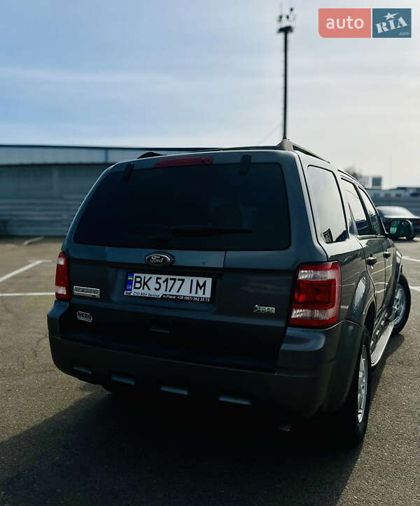 Внедорожник / Кроссовер Ford Escape 2011 в Львове