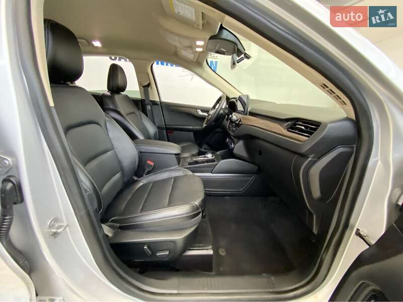 Позашляховик / Кросовер Ford Escape 2020 в Дніпрі