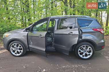 Внедорожник / Кроссовер Ford Escape 2013 в 