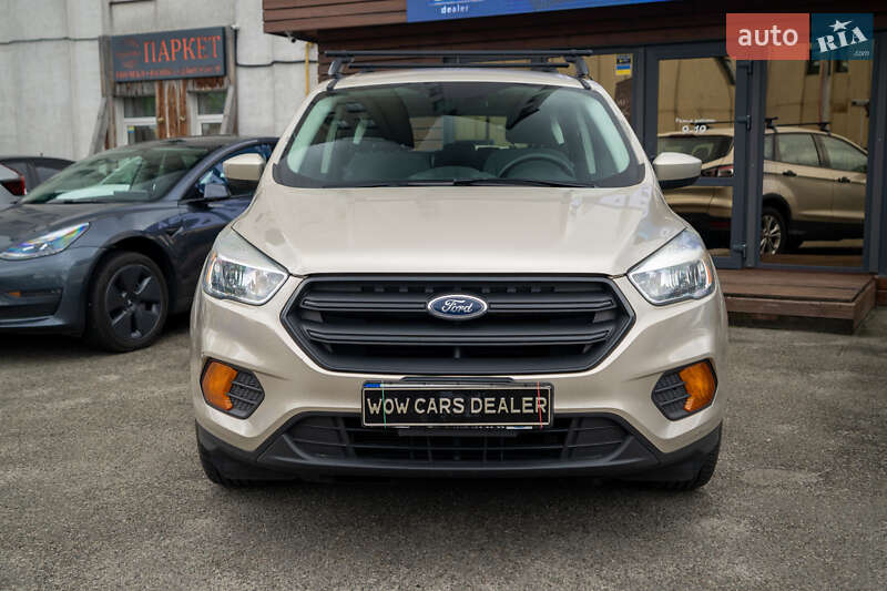 Позашляховик / Кросовер Ford Escape 2017 в Києві