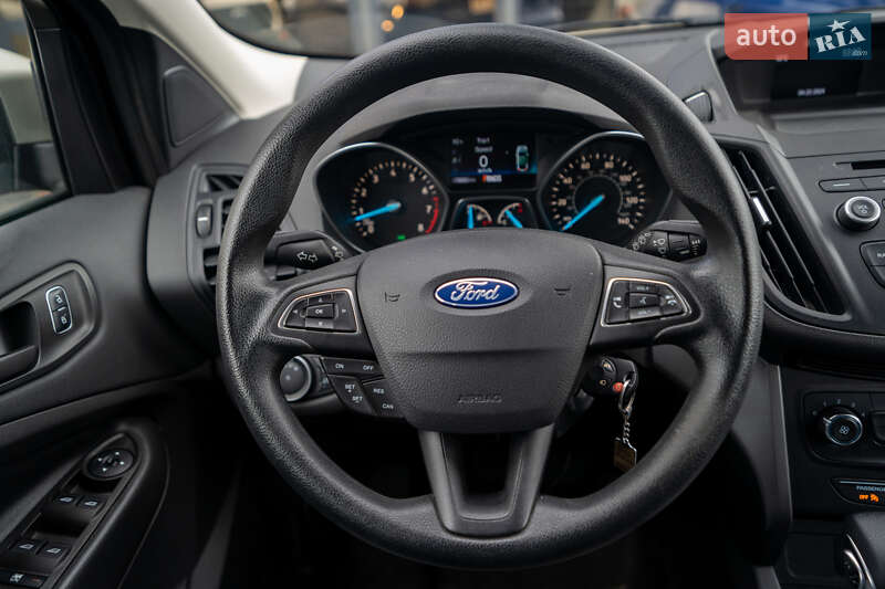 Позашляховик / Кросовер Ford Escape 2017 в Києві