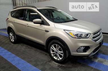 Внедорожник / Кроссовер Ford Escape 2018 в Червонограде