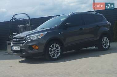 Внедорожник / Кроссовер Ford Escape 2016 в 