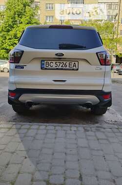 Внедорожник / Кроссовер Ford Escape 2018 в Львове