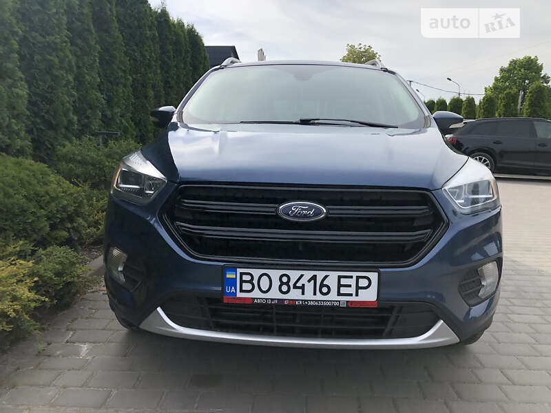 Позашляховик / Кросовер Ford Escape 2018 в Тернополі