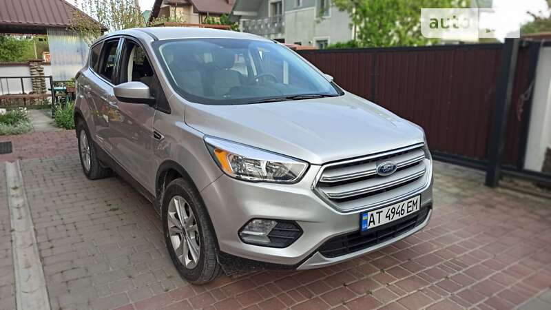 Внедорожник / Кроссовер Ford Escape 2019 в Ивано-Франковске