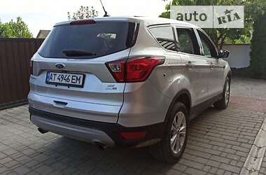 Внедорожник / Кроссовер Ford Escape 2019 в Ивано-Франковске