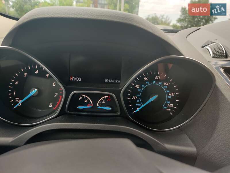 Внедорожник / Кроссовер Ford Escape 2015 в Киеве