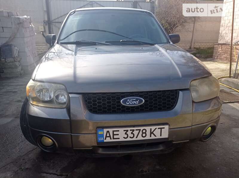 Внедорожник / Кроссовер Ford Escape 2005 в Днепре