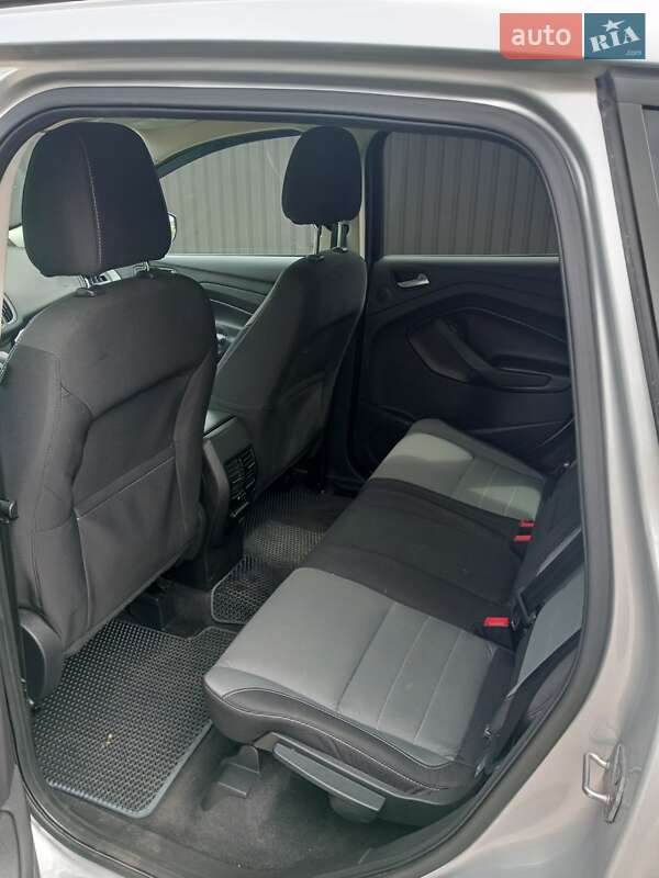 Внедорожник / Кроссовер Ford Escape 2014 в Черкассах