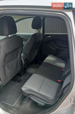 Внедорожник / Кроссовер Ford Escape 2014 в 