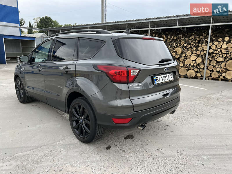 Внедорожник / Кроссовер Ford Escape 2019 в Кременчуге
