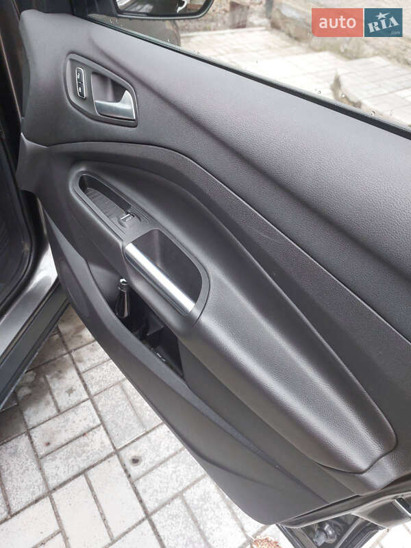 Внедорожник / Кроссовер Ford Escape 2015 в Харькове фото 4 Внедорожник / Кроссовер Ford Escape 2015 в Харькове