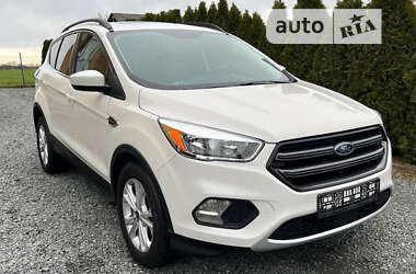 Внедорожник / Кроссовер Ford Escape 2018 в Львове