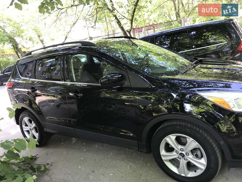 Внедорожник / Кроссовер Ford Escape 2015 в Киеве
