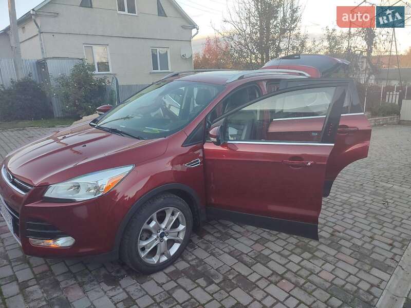 Внедорожник / Кроссовер Ford Escape 2015 в Шумске