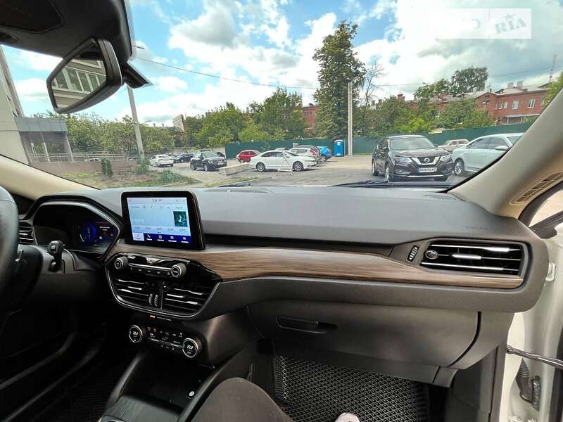 Внедорожник / Кроссовер Ford Escape 2019 в Харькове