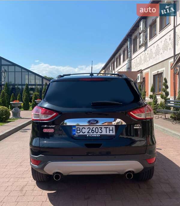 Внедорожник / Кроссовер Ford Escape 2013 в Стрые