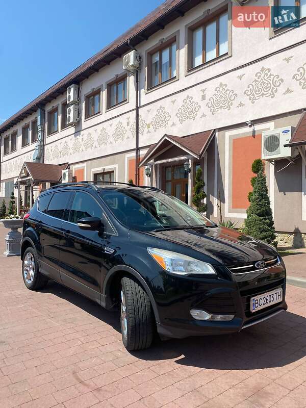Внедорожник / Кроссовер Ford Escape 2013 в Стрые