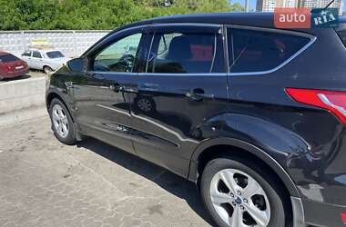 Внедорожник / Кроссовер Ford Escape 2014 в 