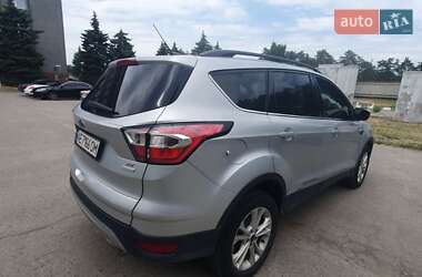 Внедорожник / Кроссовер Ford Escape 2017 в 