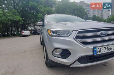 Внедорожник / Кроссовер Ford Escape 2017 в 