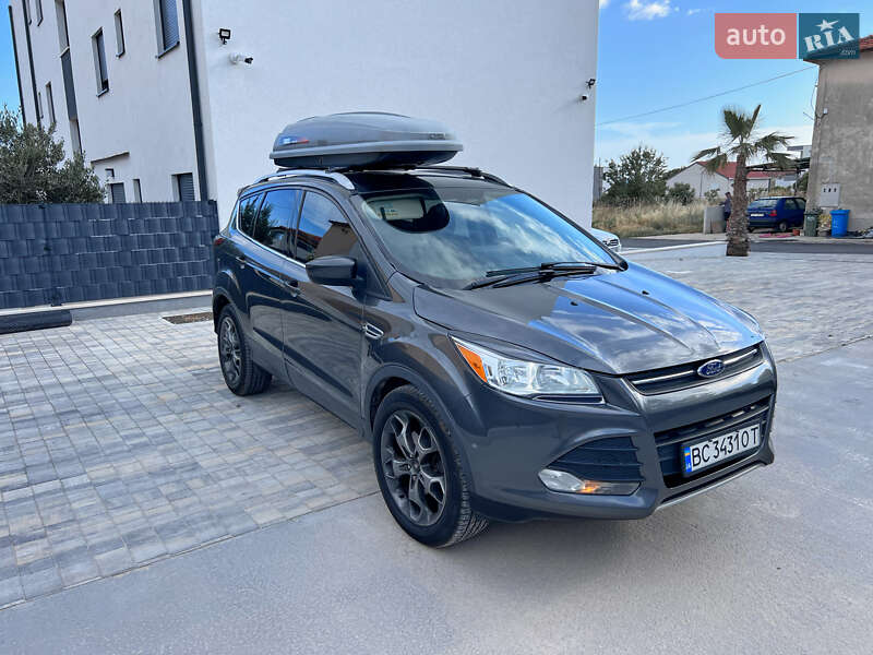 Позашляховик / Кросовер Ford Escape 2016 в Києві