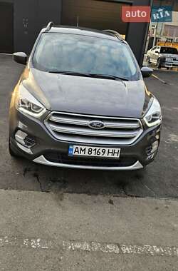 Внедорожник / Кроссовер Ford Escape 2018 в Коростене