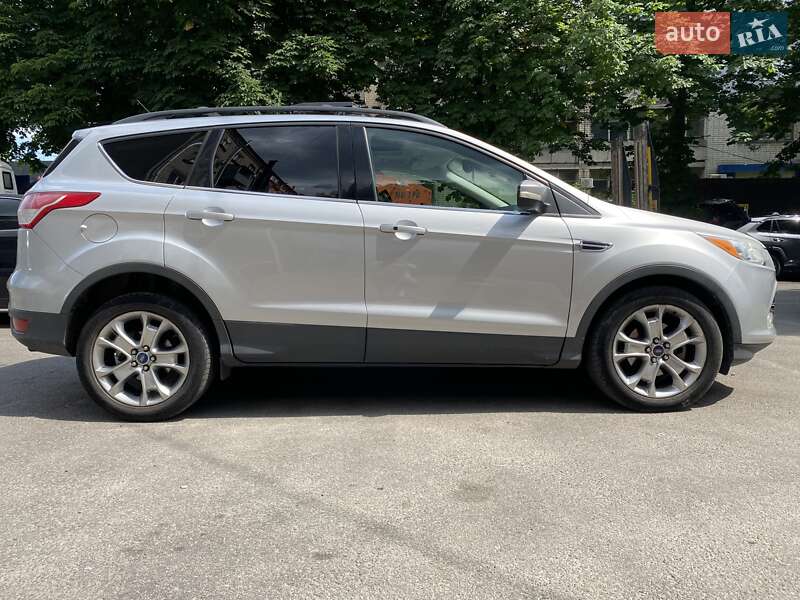 Внедорожник / Кроссовер Ford Escape 2012 в Днепре