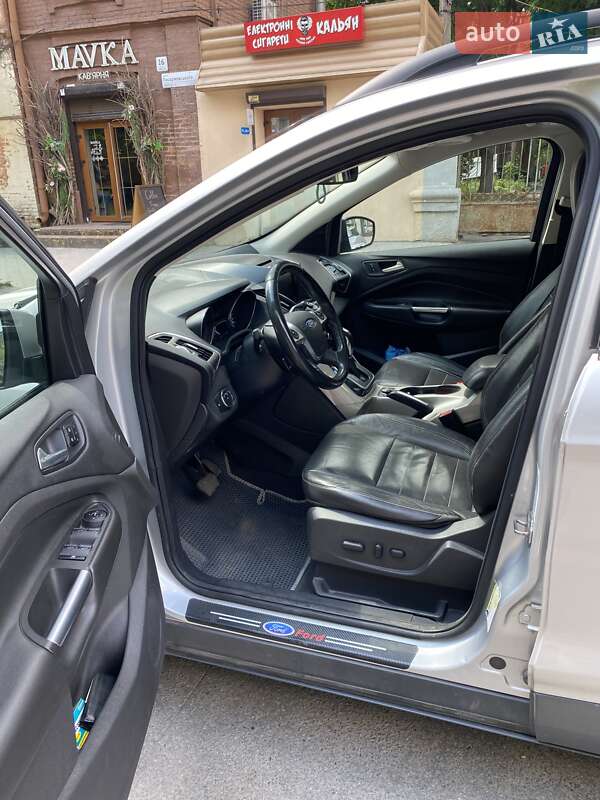Внедорожник / Кроссовер Ford Escape 2012 в Днепре