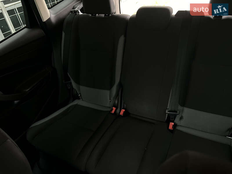 Позашляховик / Кросовер Ford Escape 2015 в Івано-Франківську
