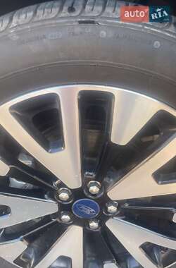 Позашляховик / Кросовер Ford Escape 2020 в Золочеві