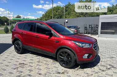 Позашляховик / Кросовер Ford Escape 2019 в Полтаві