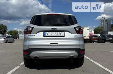 Позашляховик / Кросовер Ford Escape 2017 в Києві