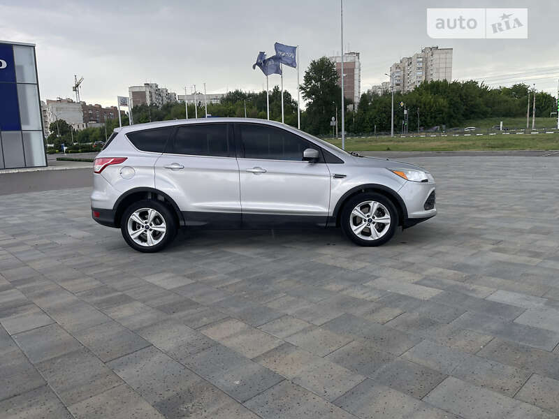 Позашляховик / Кросовер Ford Escape 2015 в Харкові