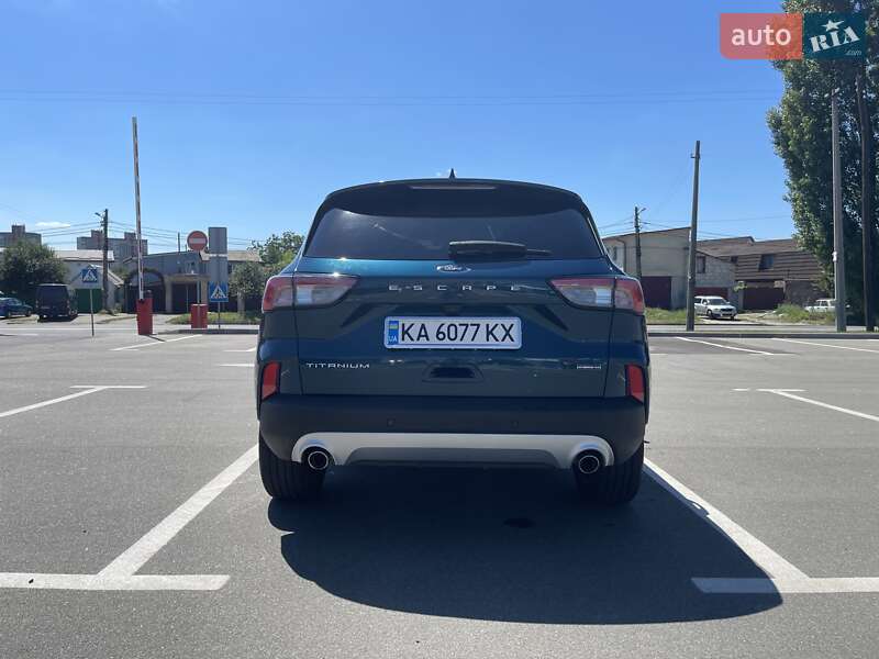 Внедорожник / Кроссовер Ford Escape 2020 в Киеве