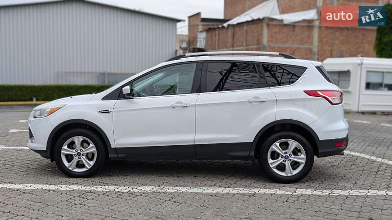 Позашляховик / Кросовер Ford Escape 2013 в Чернівцях