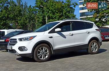 Внедорожник / Кроссовер Ford Escape 2017 в Днепре