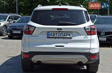 Внедорожник / Кроссовер Ford Escape 2017 в Днепре