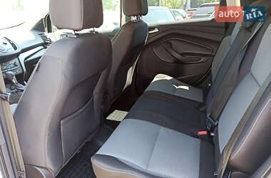 Внедорожник / Кроссовер Ford Escape 2017 в Днепре