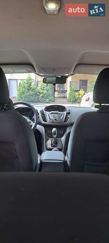 Внедорожник / Кроссовер Ford Escape 2015 в Львове
