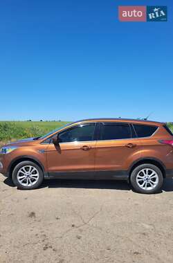 Внедорожник / Кроссовер Ford Escape 2016 в Одессе