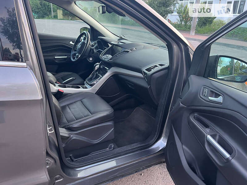 Внедорожник / Кроссовер Ford Escape 2013 в Золочеве