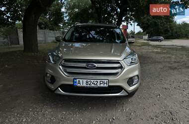 Внедорожник / Кроссовер Ford Escape 2017 в 