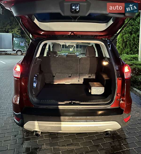 Внедорожник / Кроссовер Ford Escape 2015 в Днепре