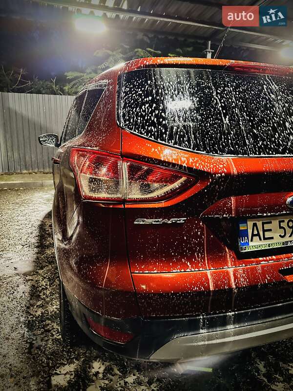 Внедорожник / Кроссовер Ford Escape 2015 в Днепре