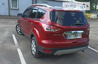 Внедорожник / Кроссовер Ford Escape 2014 в Кривом Роге