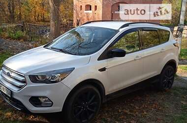 Позашляховик / Кросовер Ford Escape 2016 в Львові